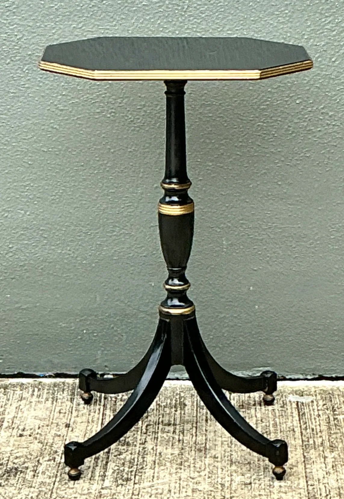 Vintage Black and Gold Trim Pedestal Table — additional photo 6