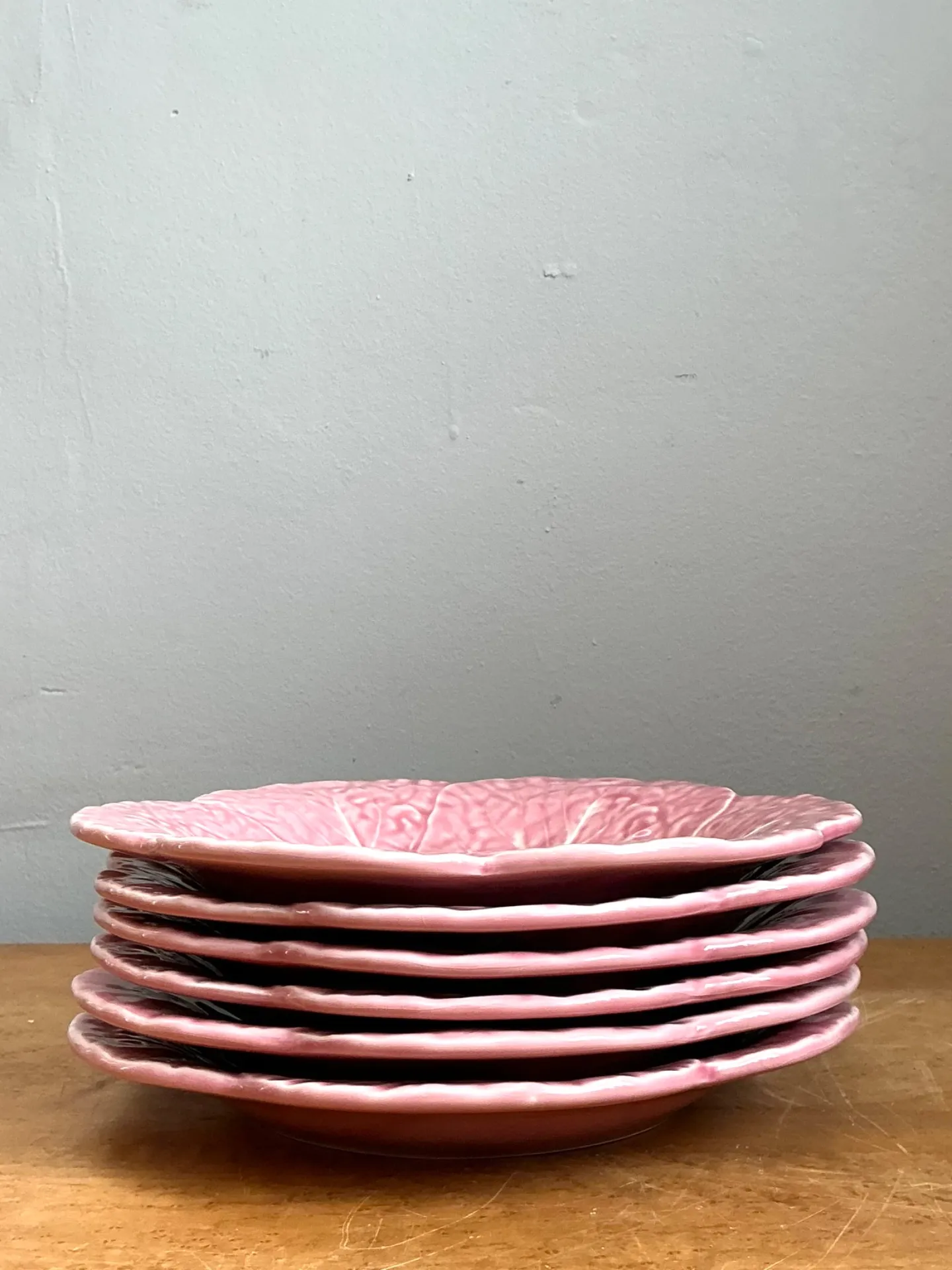 Vintage Bordallo Pinheiro Pink Cabbage Leaf Plates - Set of 6 — additional photo 5
