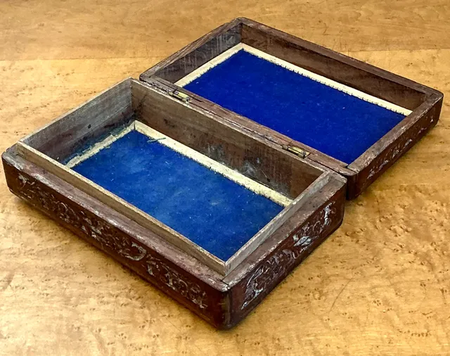 Vintage Inlaid Wood Trinket Box — additional photo 3
