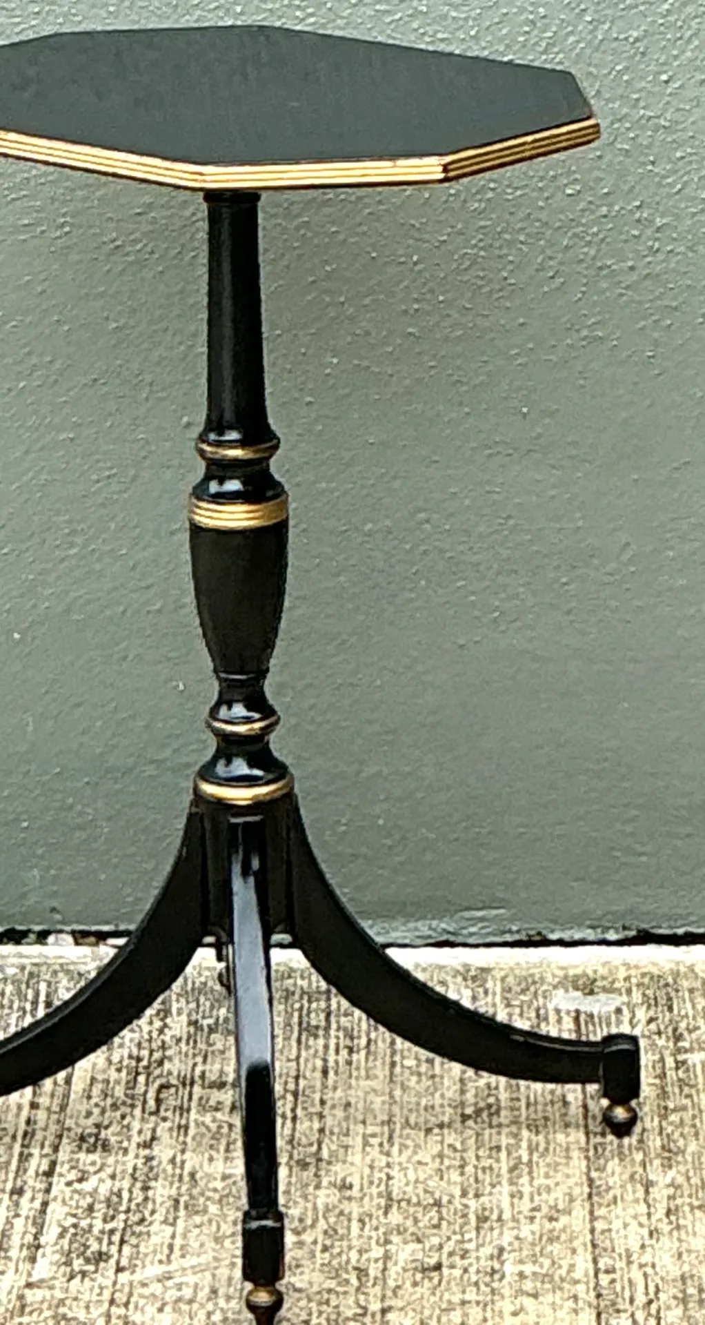 Vintage Black and Gold Trim Pedestal Table — additional photo 1