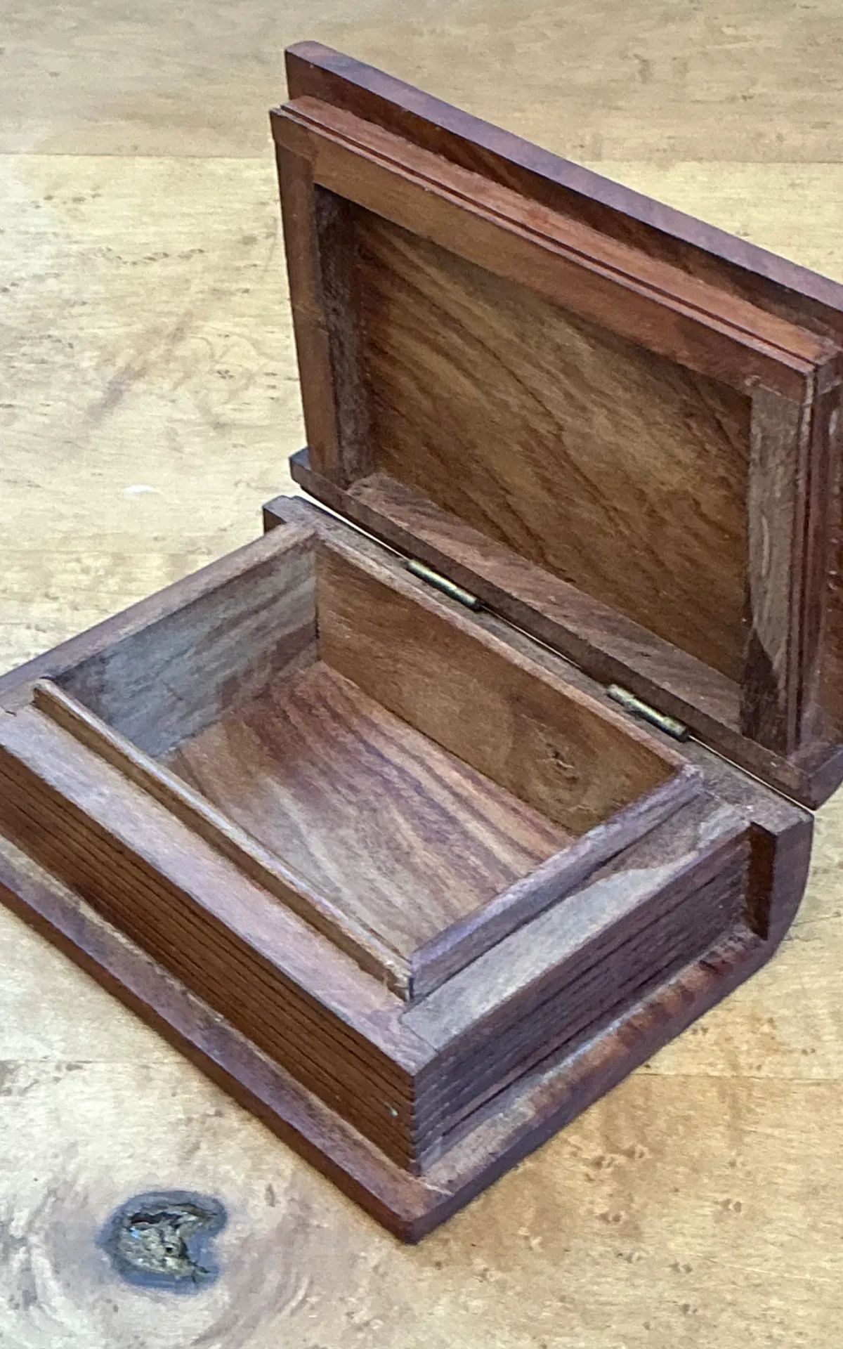 Vintage Carved Wood Trinket Box — additional photo 2