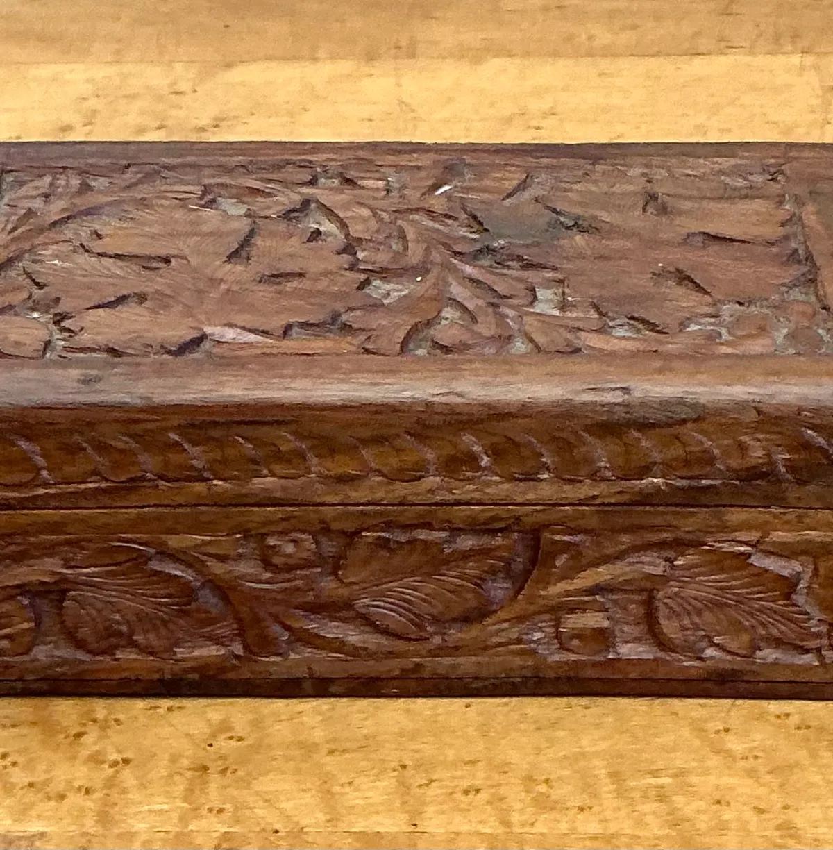 Vintage Carved Wood Trinket Box — additional photo 1