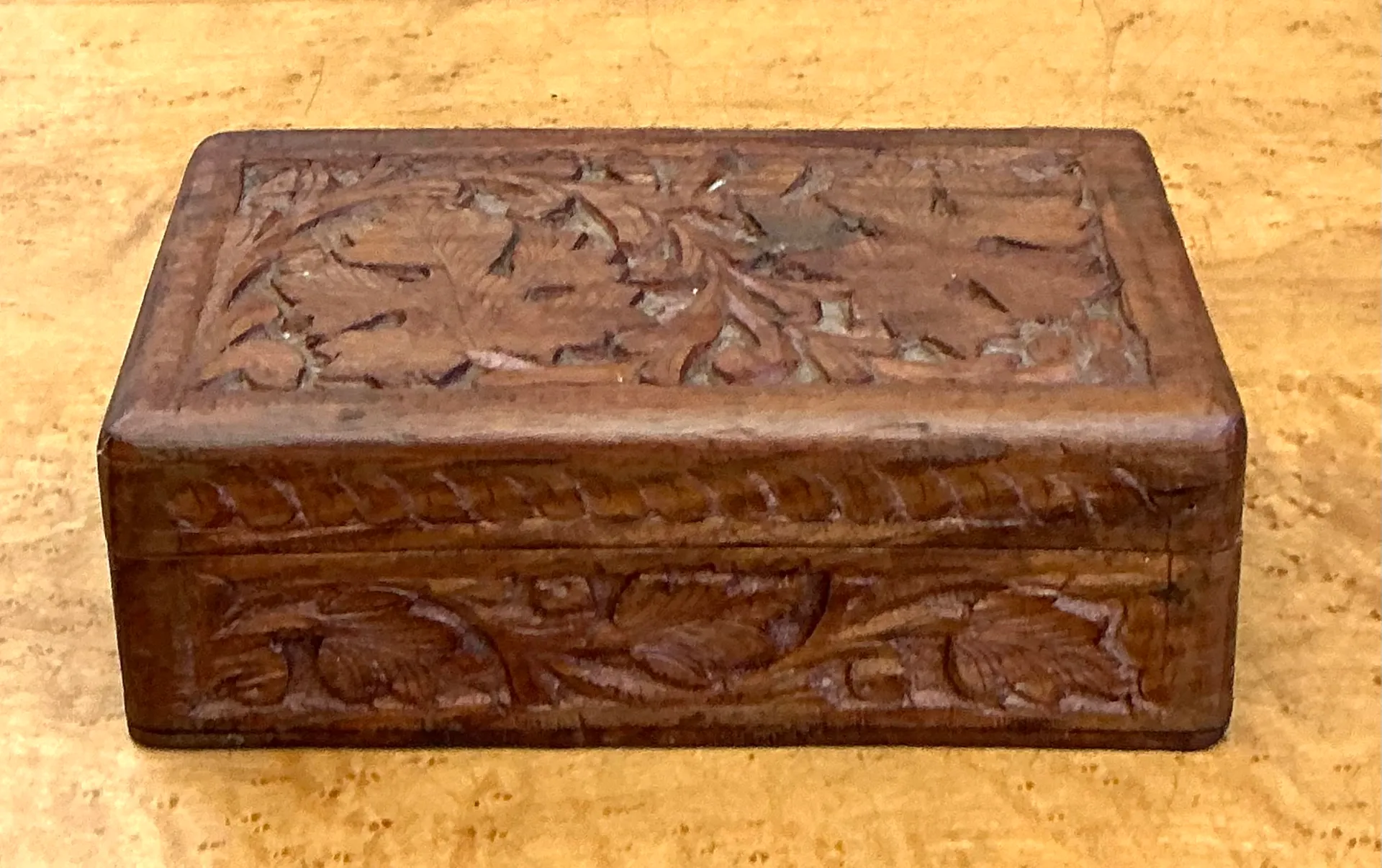 Vintage Carved Wood Trinket Box — additional photo 3