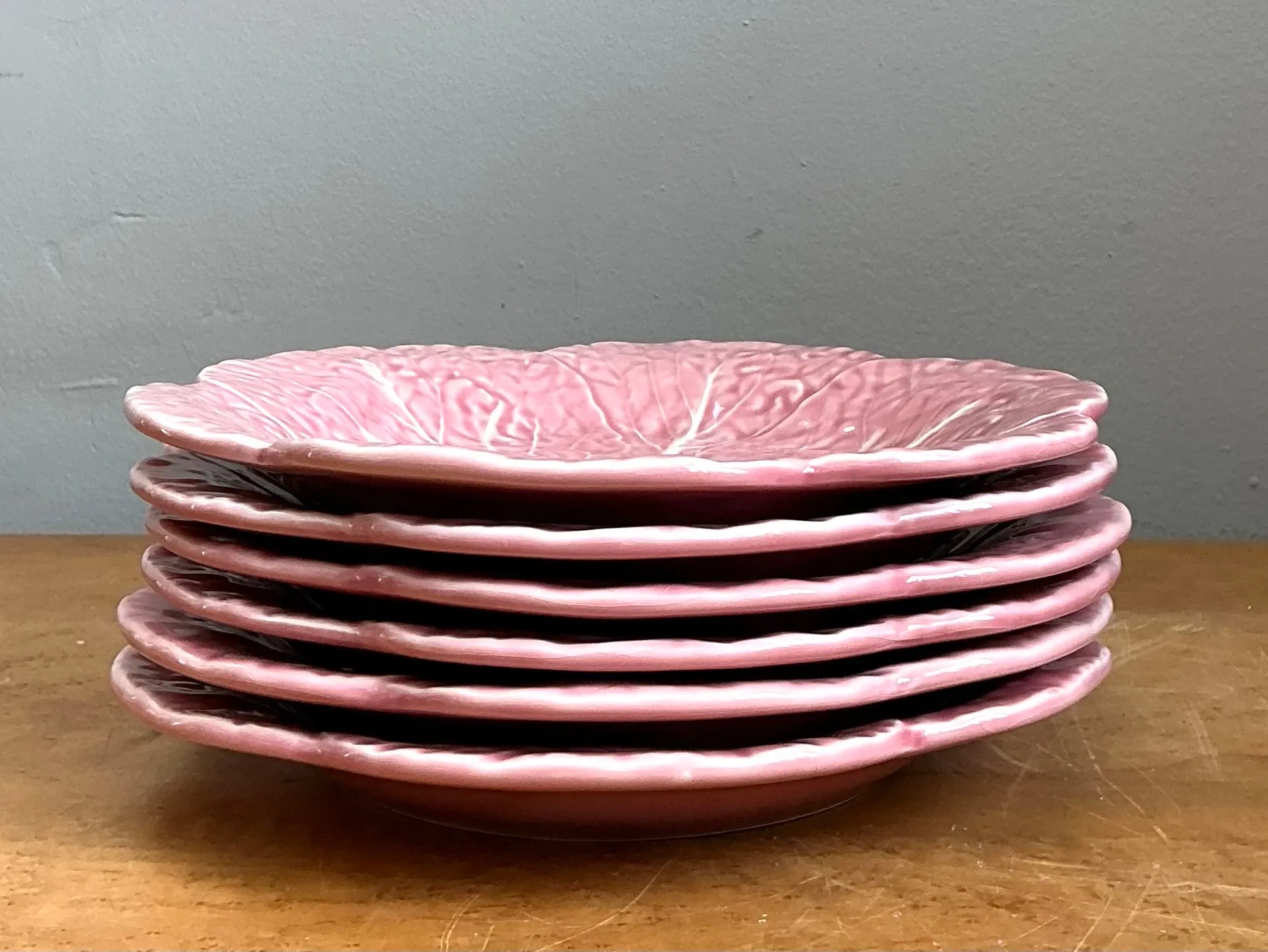 Vintage Bordallo Pinheiro Pink Cabbage Leaf Plates - Set of 4 — additional photo 1
