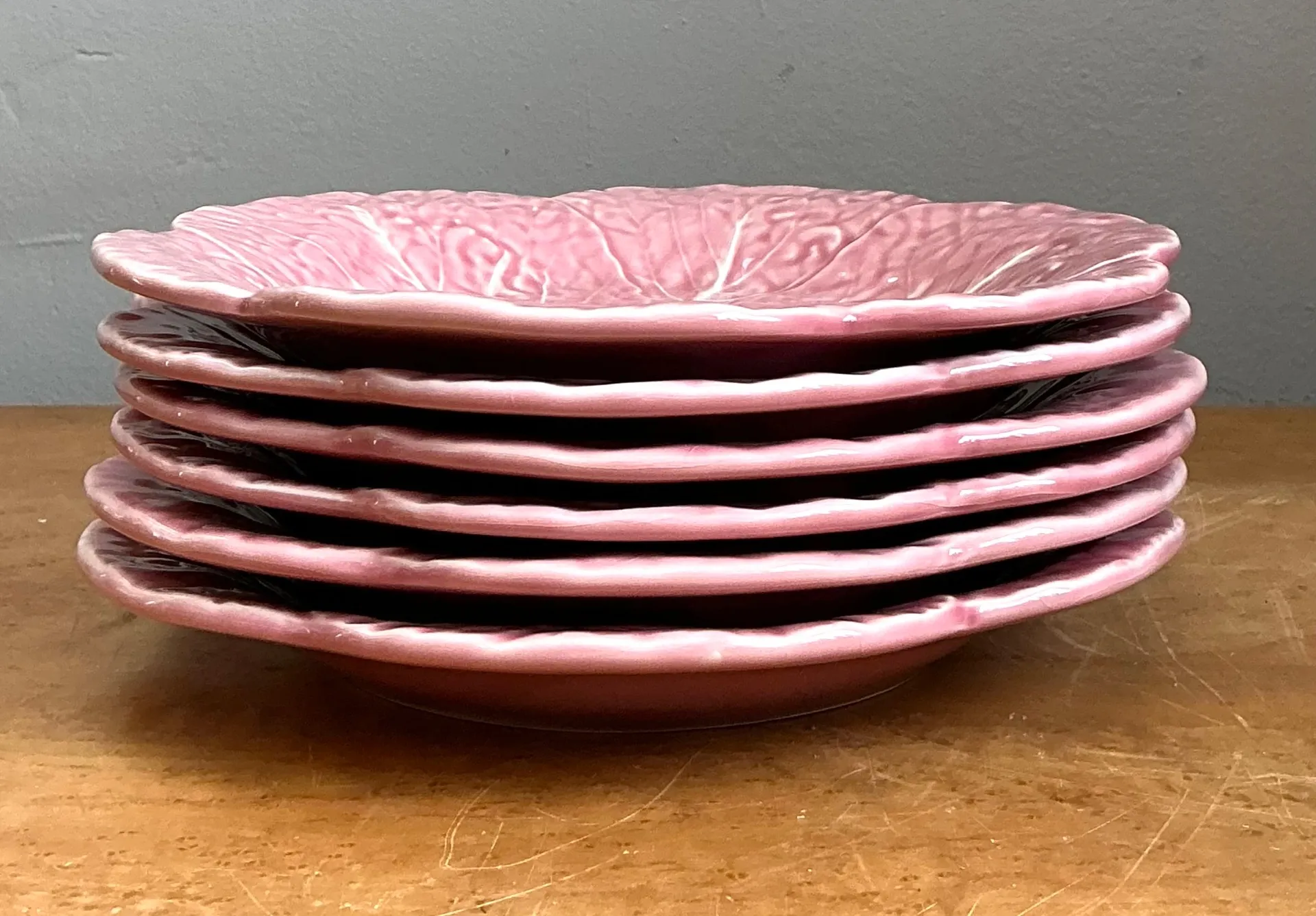 Vintage Bordallo Pinheiro Pink Cabbage Leaf Plates - Set of 4 — additional photo 4
