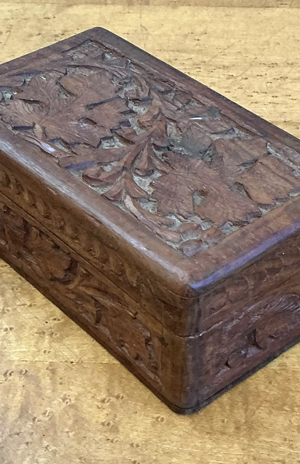 Vintage Carved Wood Trinket Box — additional photo 4