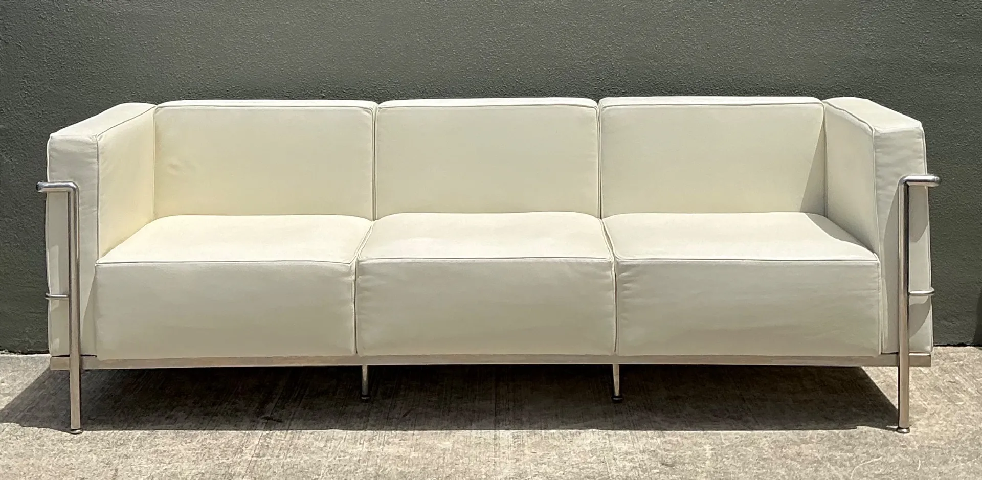 Vintage Chrome Frame Sofa After Le Corbusier — additional photo 3