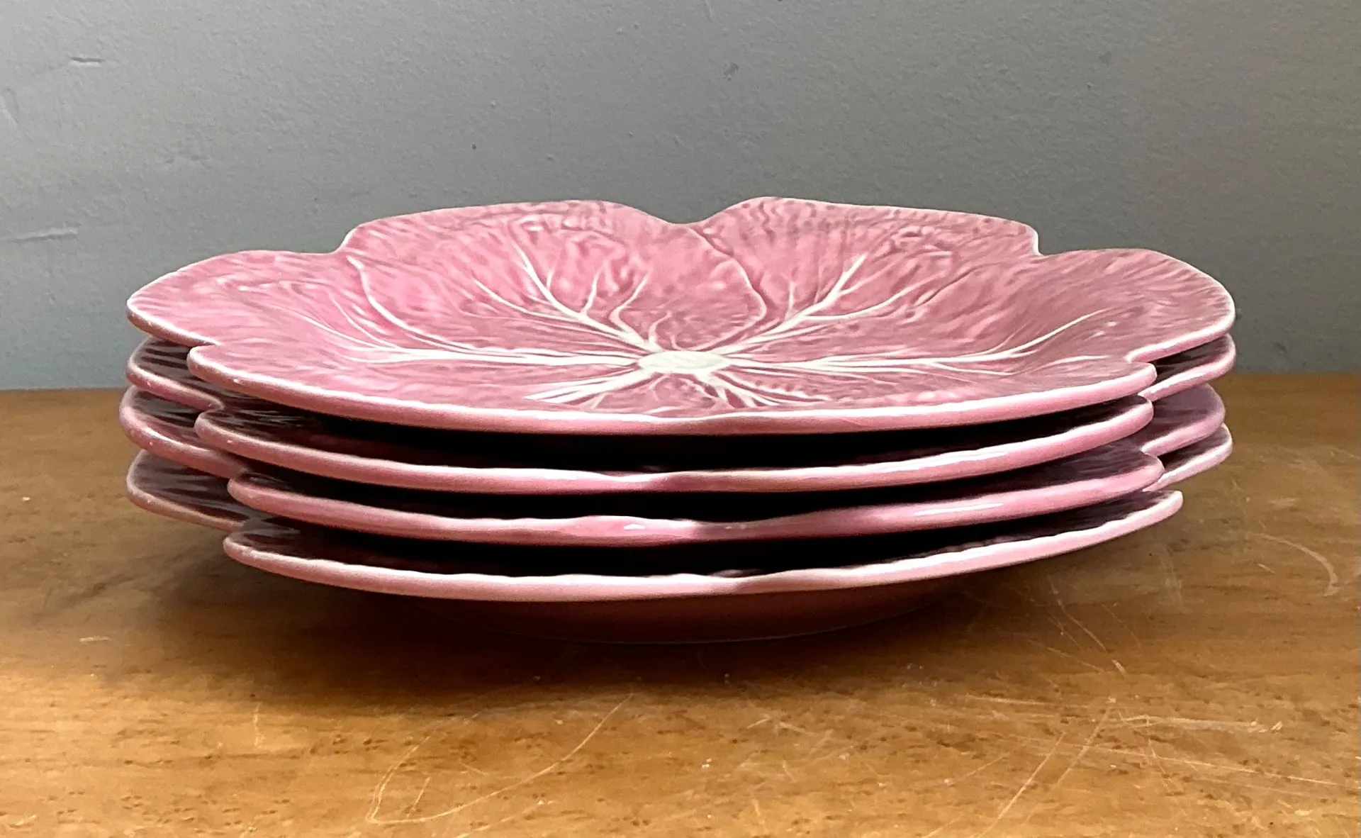 Vintage Bordallo Pinheiro Pink Cabbage Leaf Plates - Set of 4 — additional photo 3