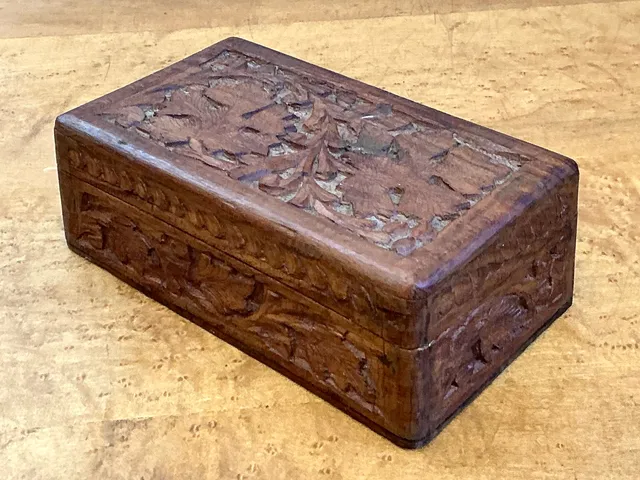 Vintage Carved Wood Trinket Box — additional photo 7