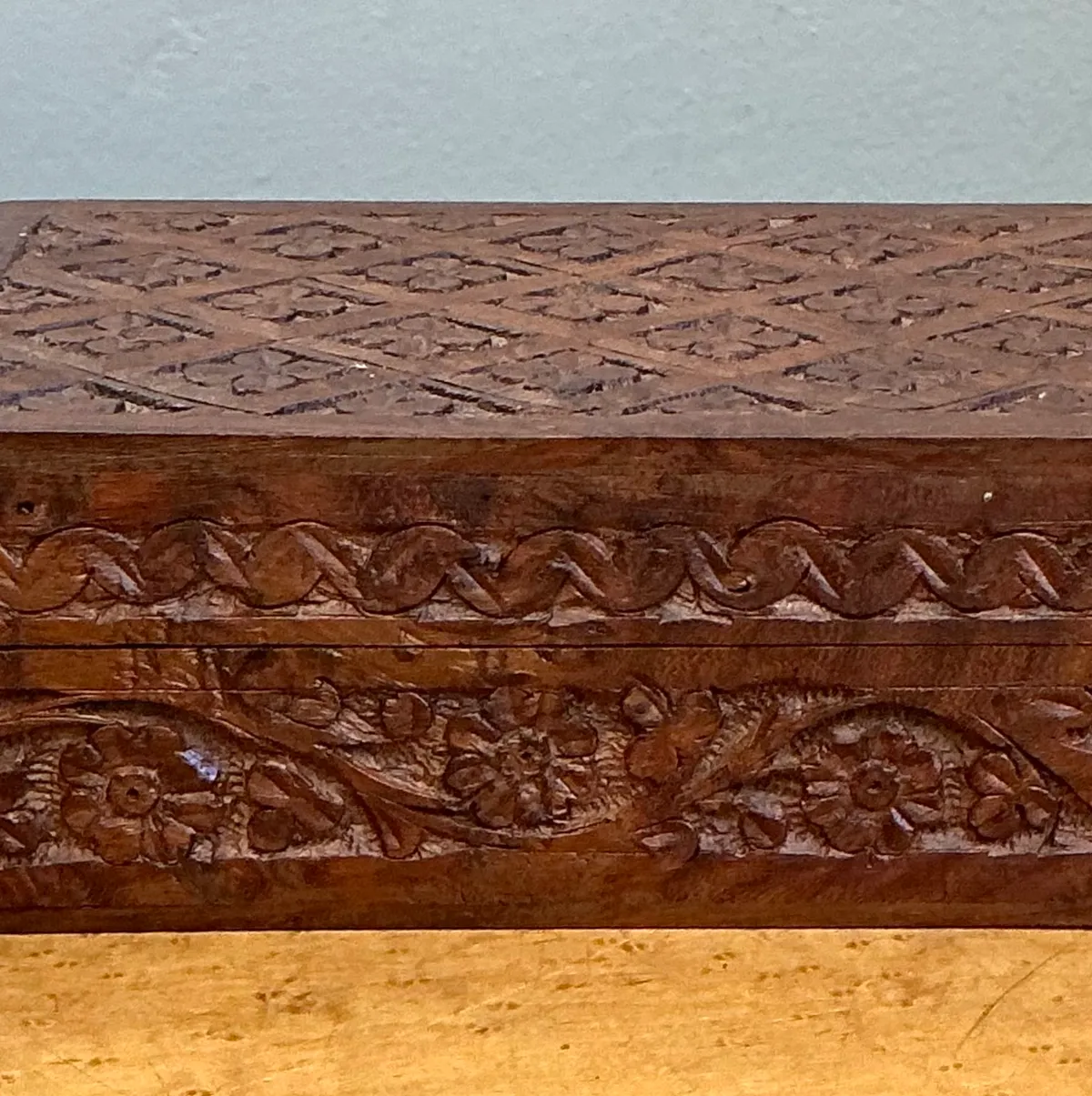 Vintage Carved Wood Trinket Box — additional photo 8