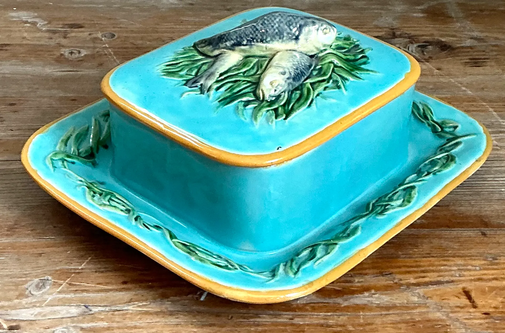 George Jones Majolica Ceramic Covered Dish With Fish Motif — additional photo 7