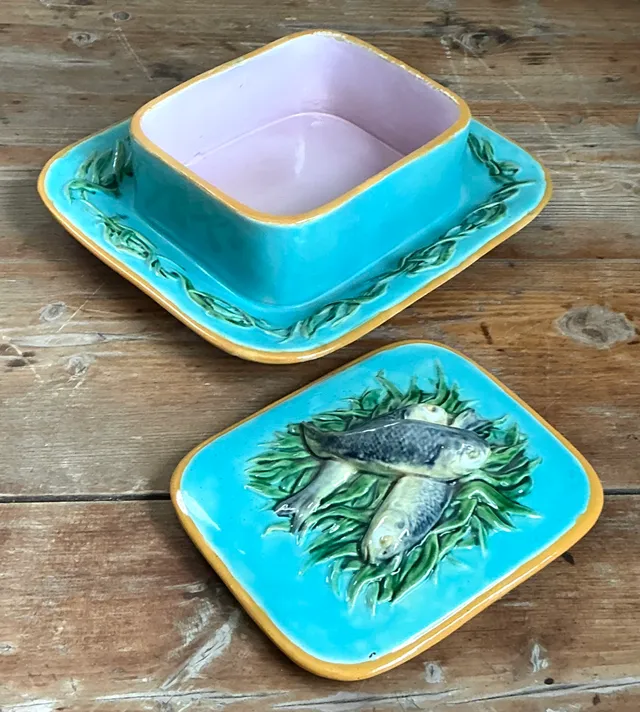 George Jones Majolica Ceramic Covered Dish With Fish Motif — additional photo 6