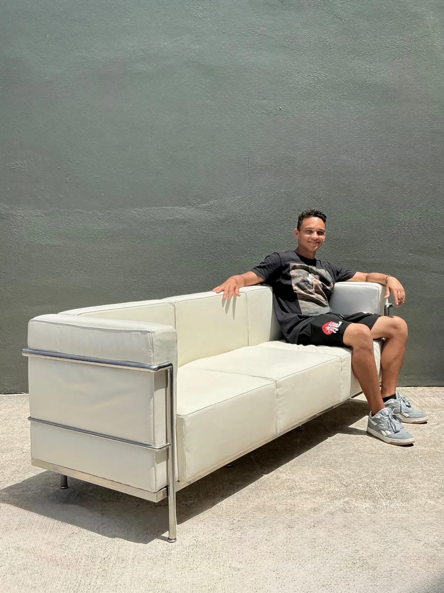 Vintage Chrome Frame Sofa After Le Corbusier — additional photo 2