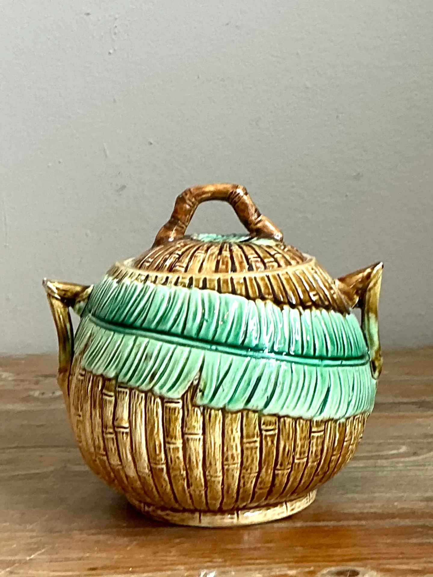 Vintage Majolica Bamboo and Leaf Lidded Bowl — additional photo 2