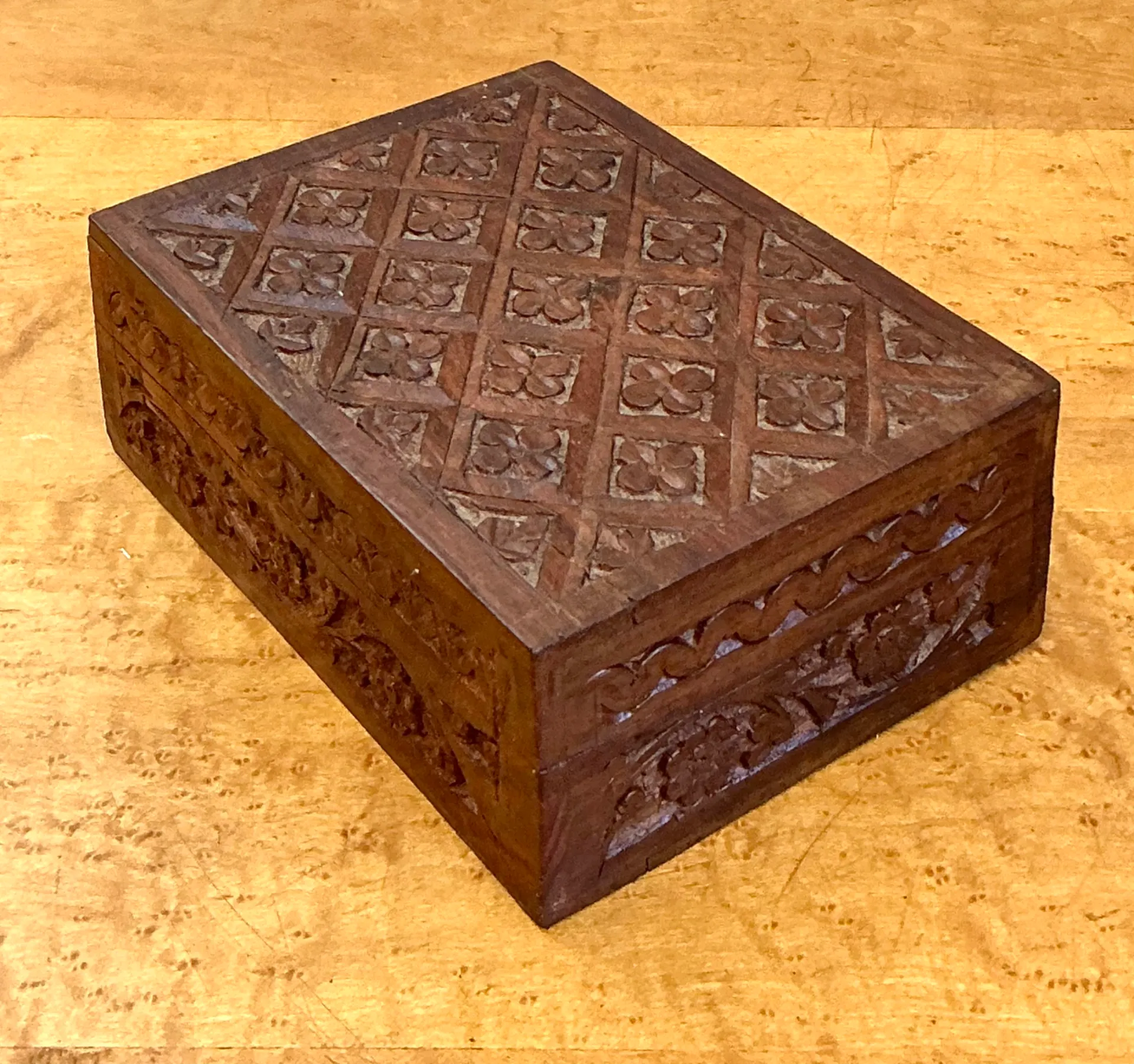 Vintage Carved Wood Trinket Box — additional photo 5