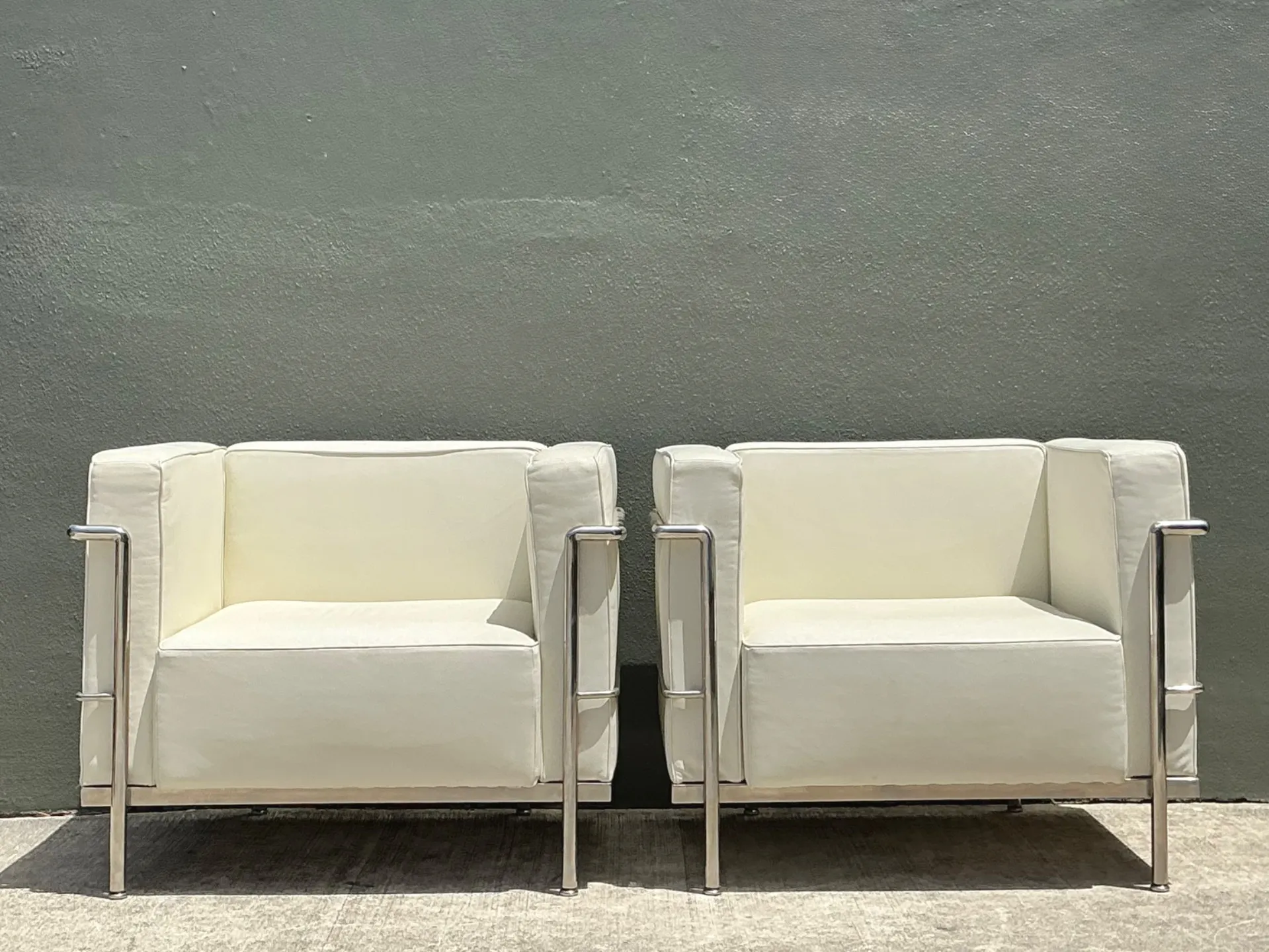 Vintage Chrome Frame Lounge Chairs After Corbusier - A Pair — additional photo 3