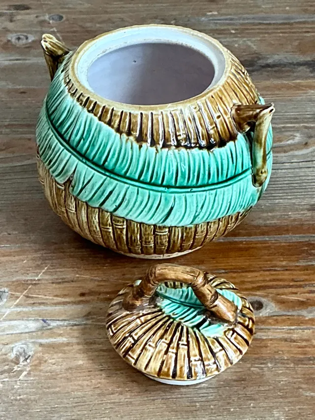 Vintage Majolica Bamboo and Leaf Lidded Bowl — additional photo 7
