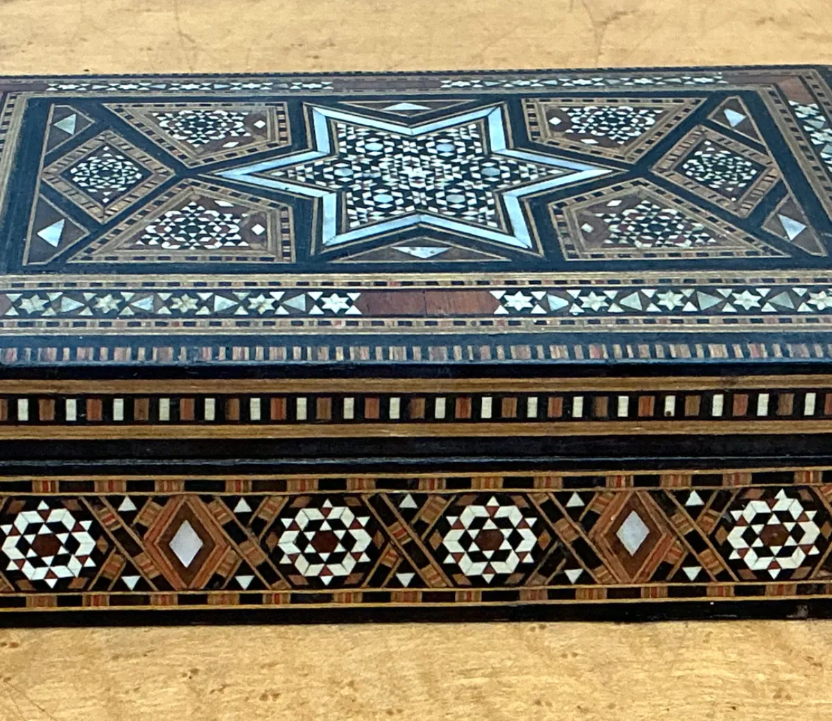 Vintage Inlaid Wood Decorative Box — additional photo 5