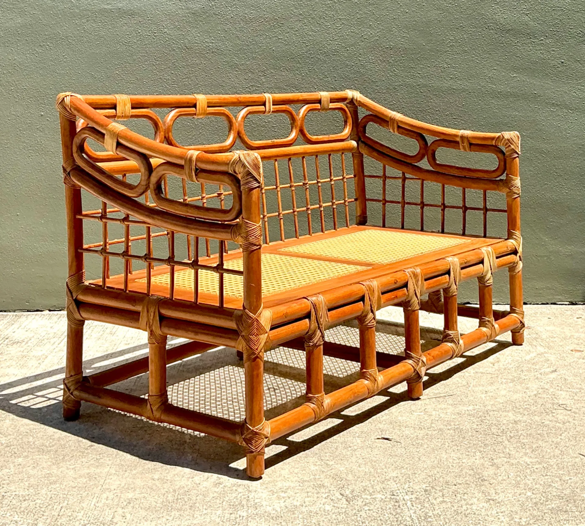 Vintage Loop Rattan Loveseat — additional photo 5