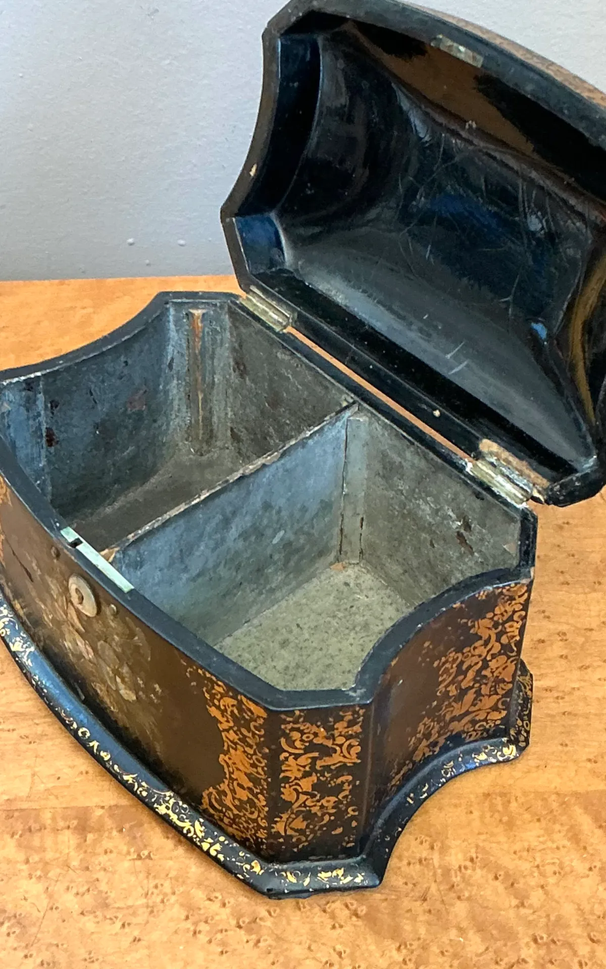Vintage English Floral Inlaid Decorative Tea Caddy — additional photo 6