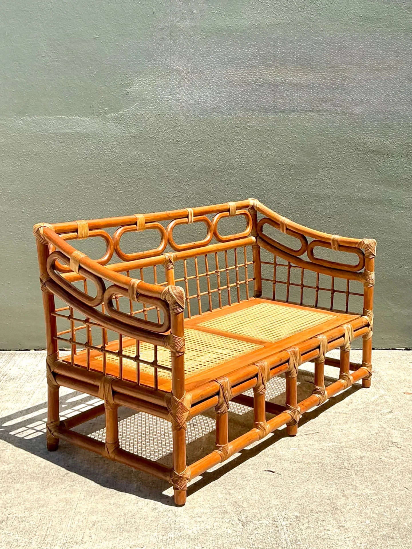 Vintage Loop Rattan Loveseat — additional photo 3