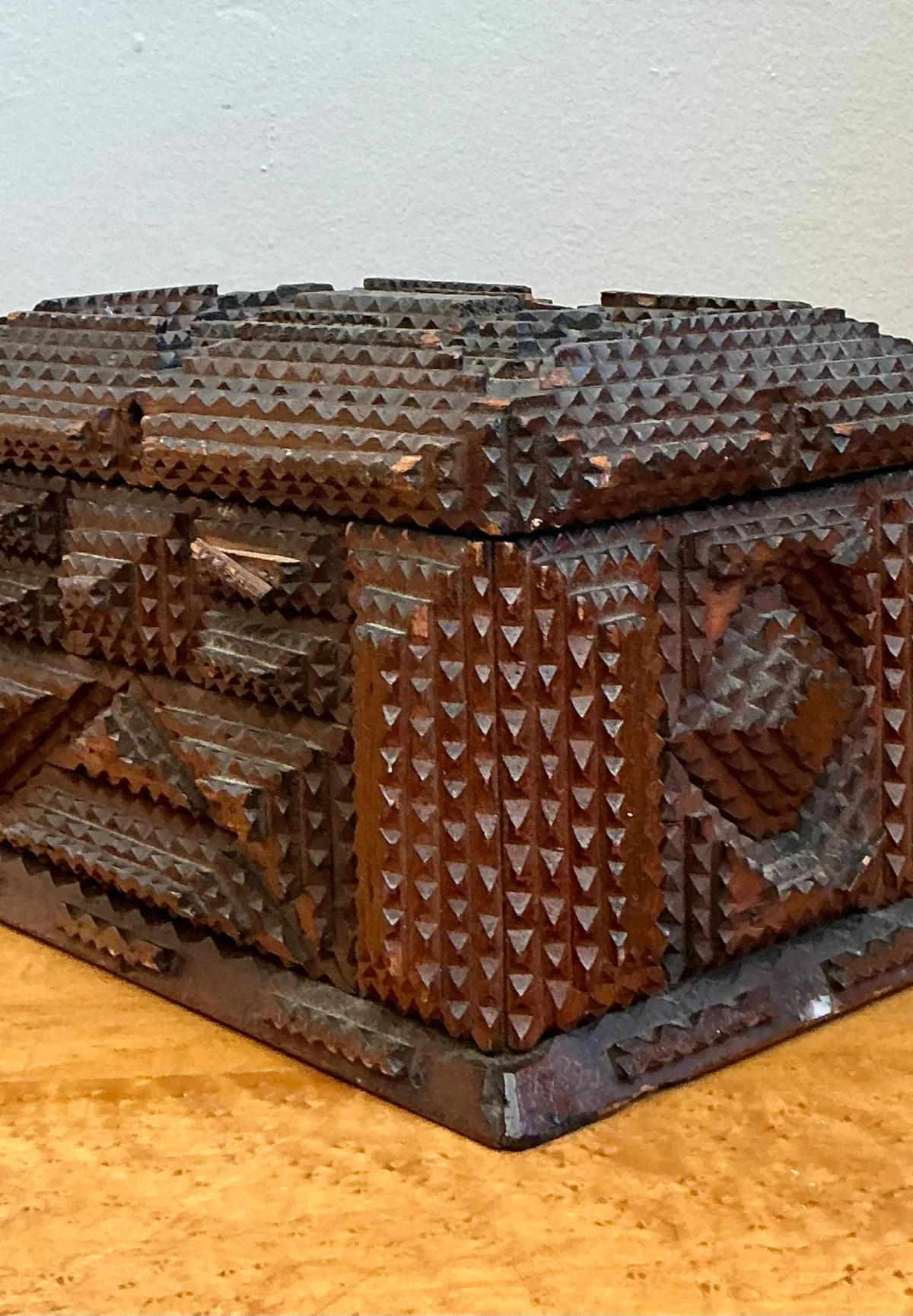 Vintage Tramp Art Wood  Box — additional photo 7