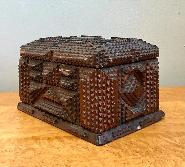 Vintage Tramp Art Wood Box — additional photo 7