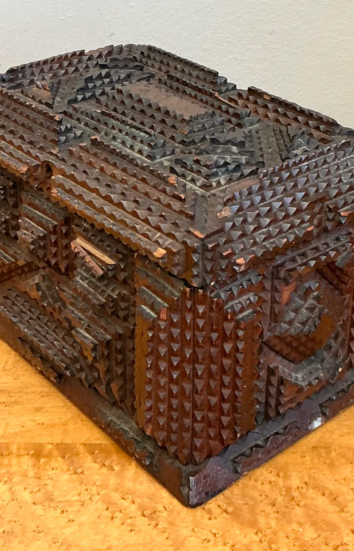 Vintage Tramp Art Wood Box — additional photo 3