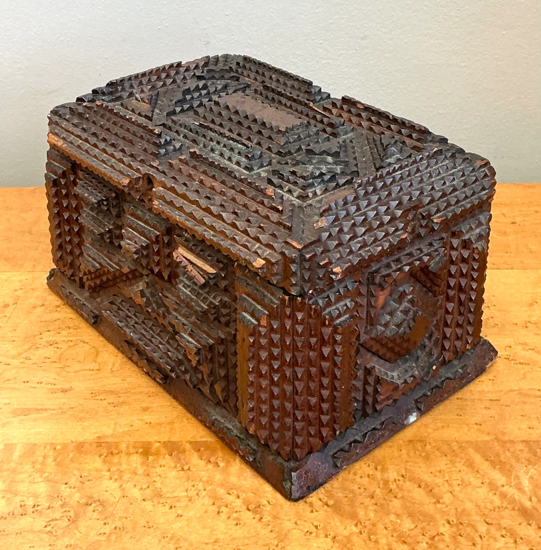 Vintage Tramp Art Wood  Box — additional photo 6
