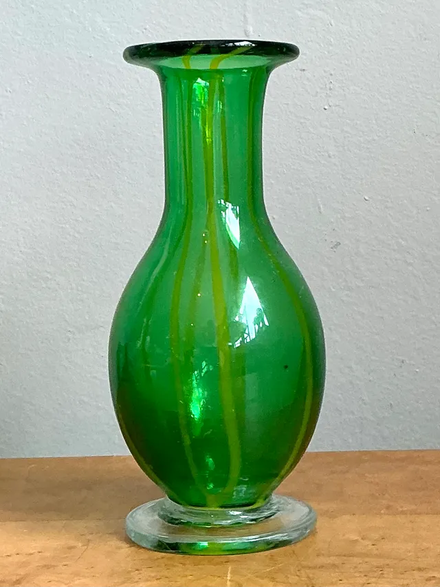 Vintage Italian Striped Green Glass Vase — additional photo 8