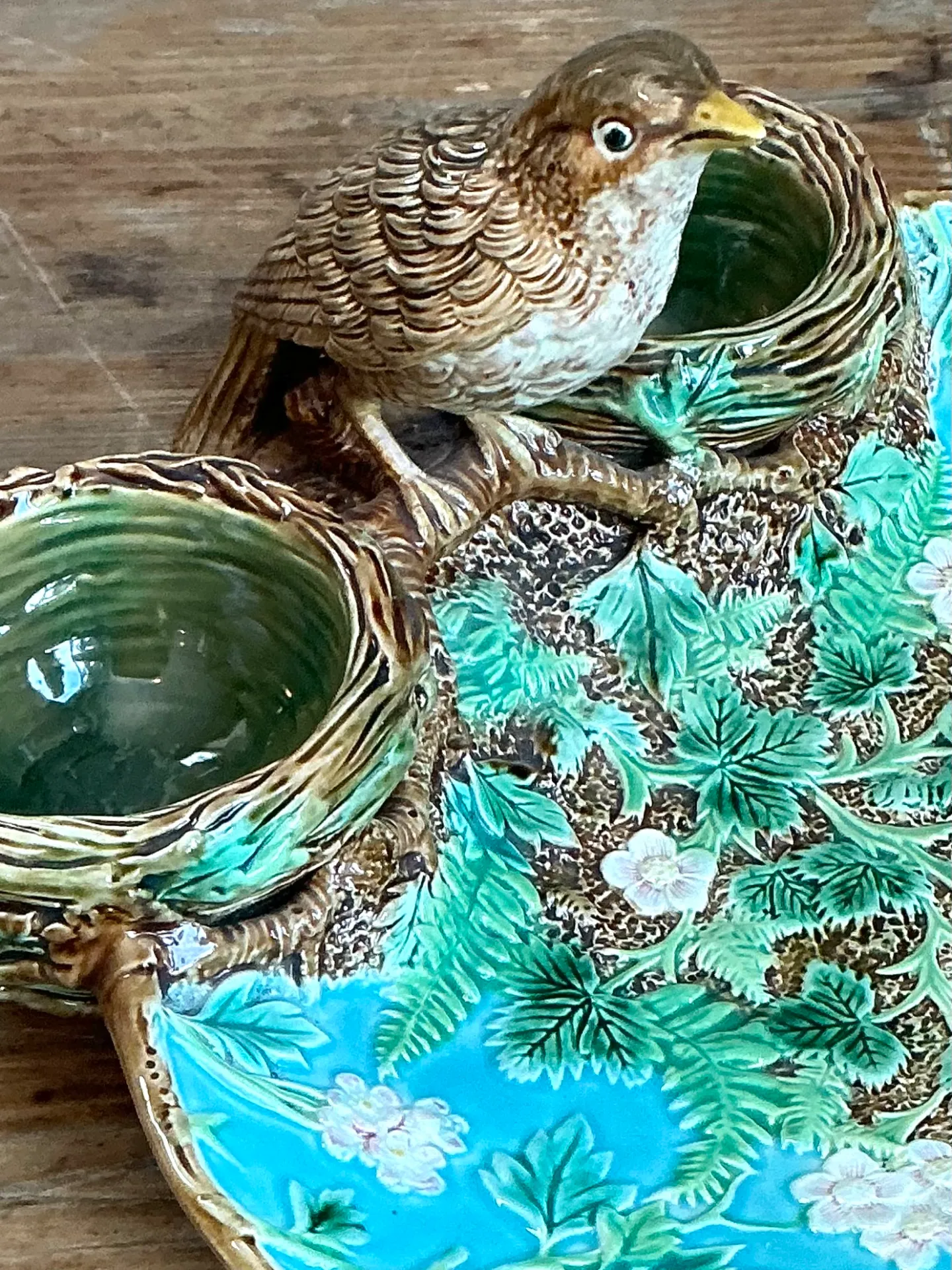 Vintage George Jones Majolica Strawberry Server Decorative Dish — additional photo 5