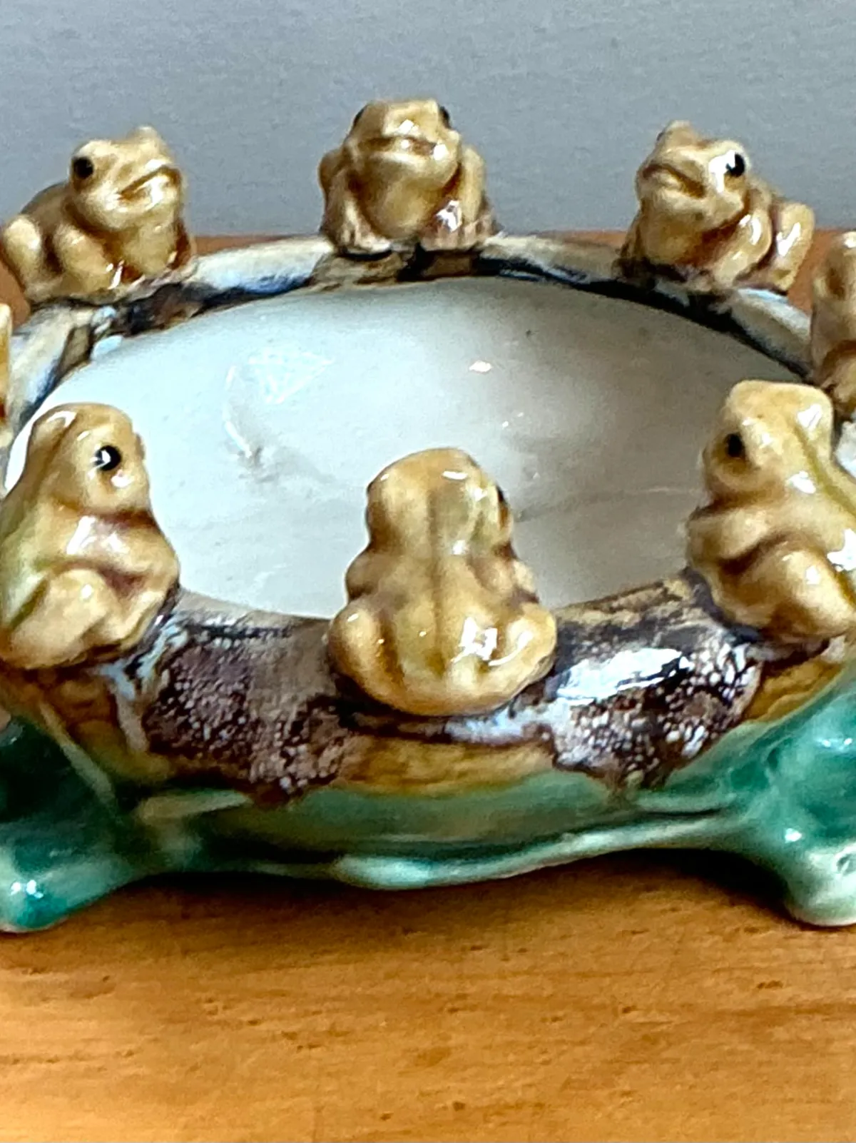 Vintage Green and Brown Frog Ceramic Dish — additional photo 4