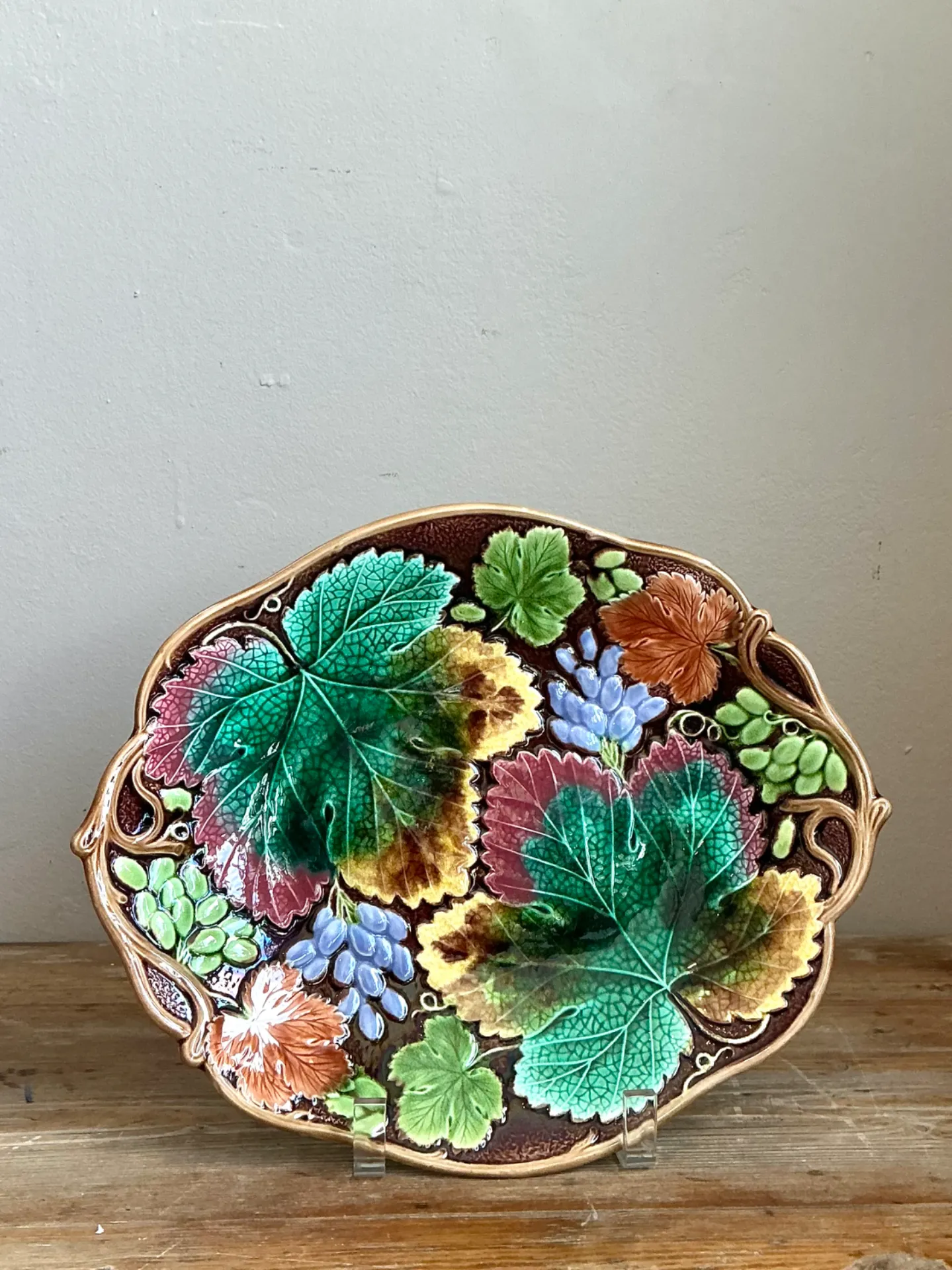 George Jones Majolica Leaf and Grape Platter — additional photo 8