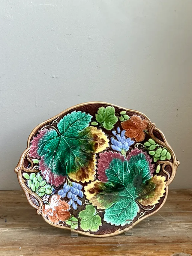 George Jones Majolica Leaf and Grape Platter — additional photo 8