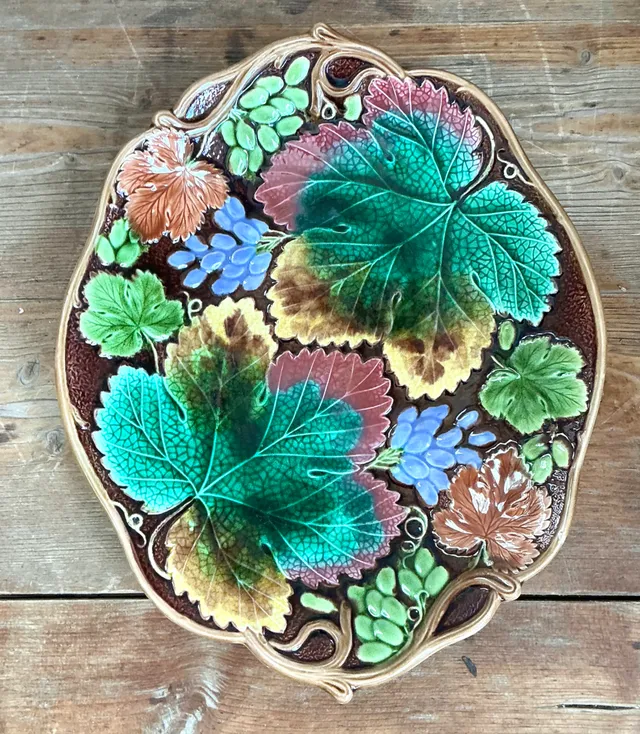 George Jones Majolica Leaf and Grape Platter — additional photo 4