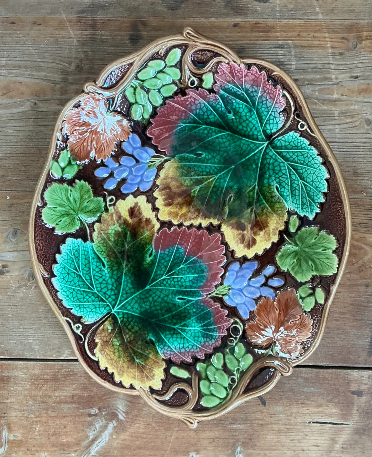 George Jones Majolica Leaf and Grape Platter — additional photo 6