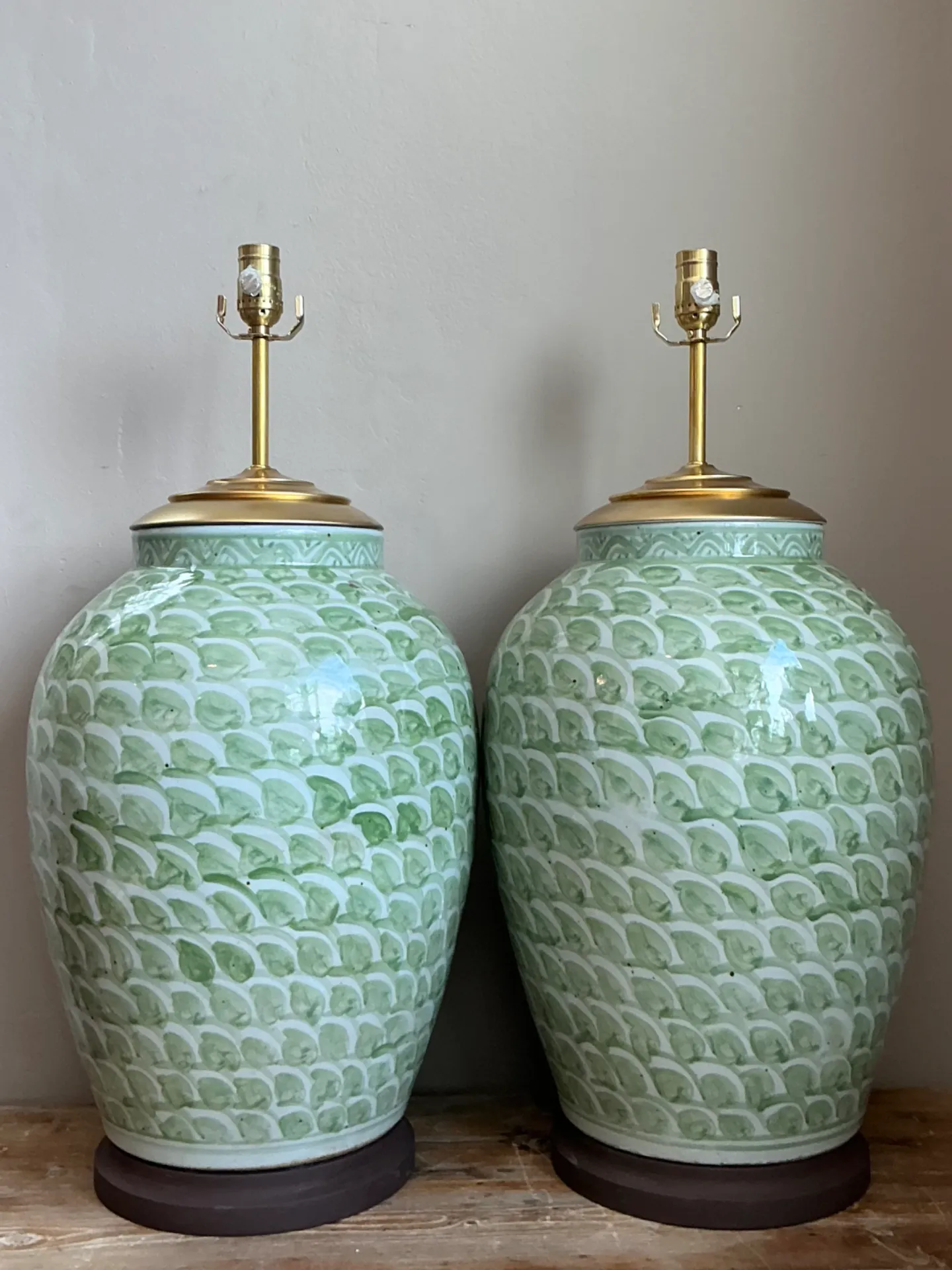 Vintage Monumental Scalloped Green Ceramic Lamps - Pair — additional photo 1