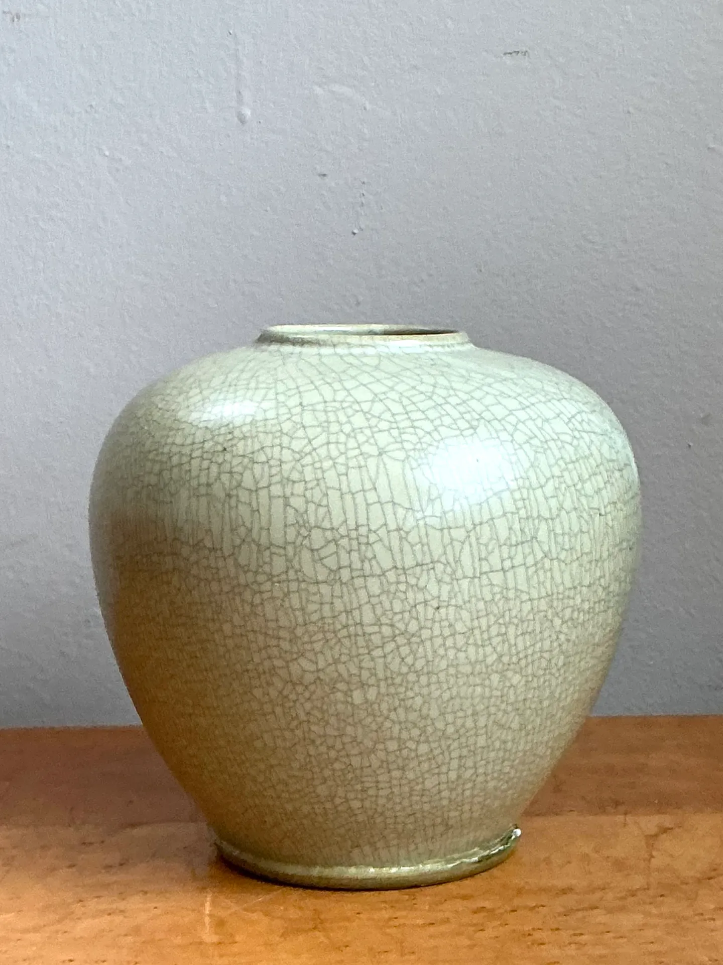 Vintage Celedon Crackle Glazed Ceramic Vase — additional photo 4