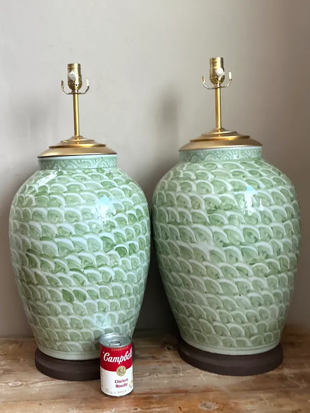 Vintage Monumental Scalloped Green Ceramic Lamps - Pair — additional photo 3