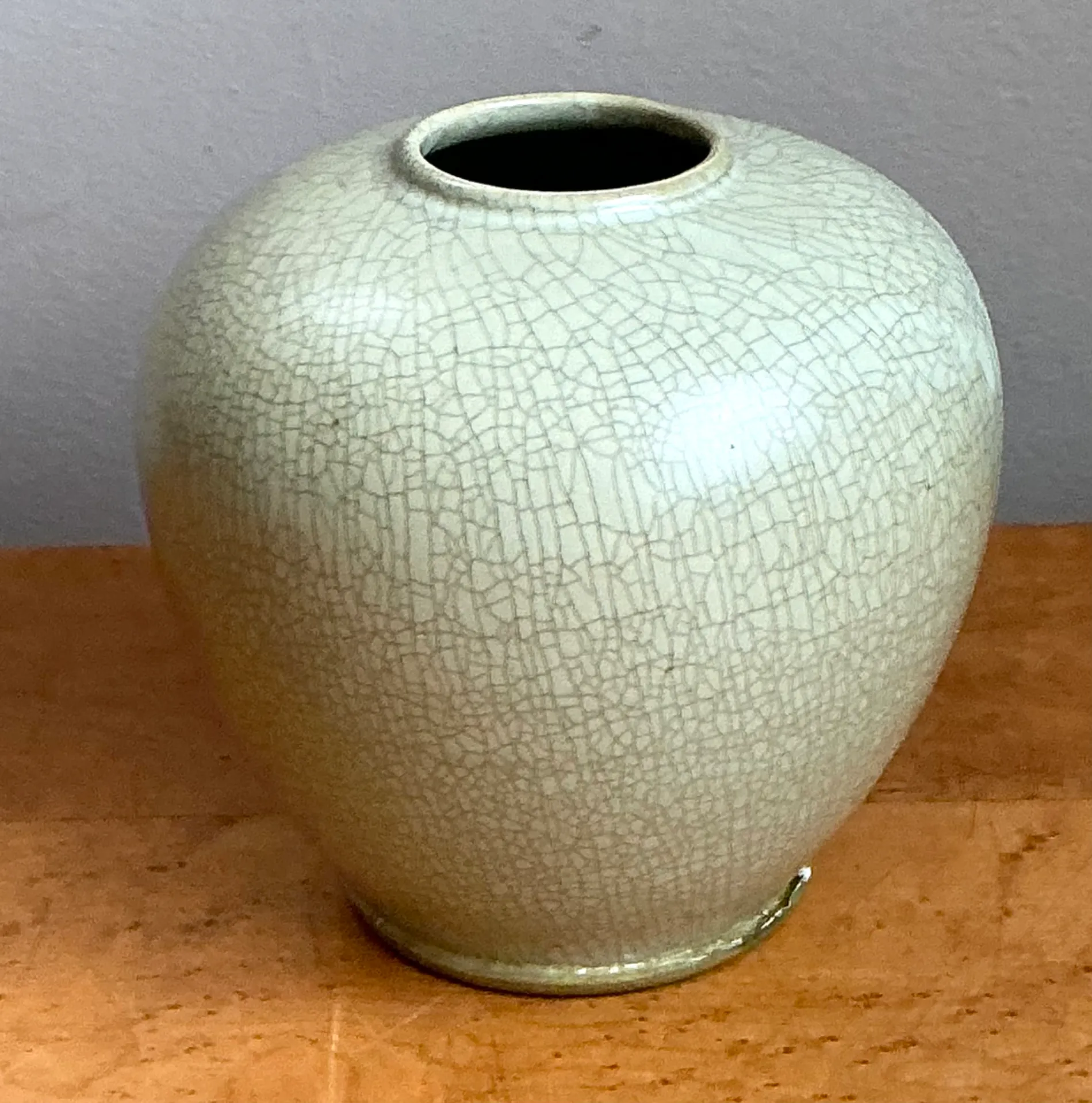 Vintage Celedon Crackle Glazed Ceramic Vase — additional photo 3