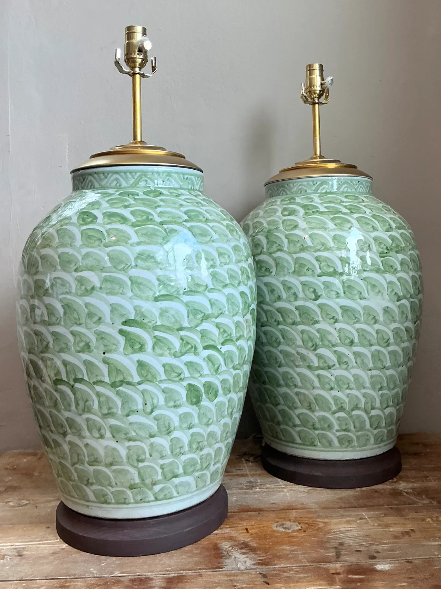 Vintage Monumental Scalloped Green Ceramic Lamps - Pair — additional photo 6