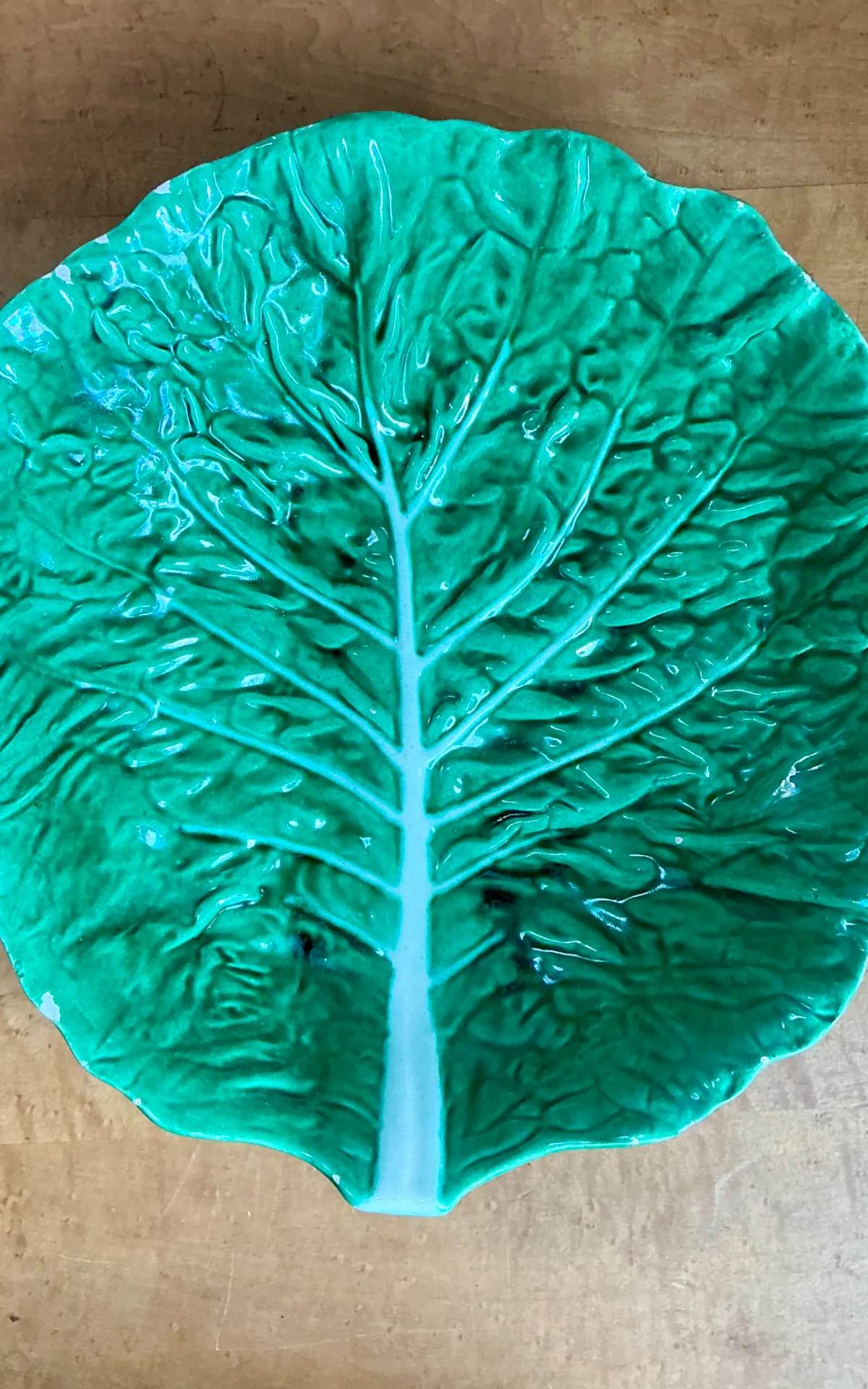 Vintage Portuguese Green Cabbage Leaf Ceramic Bowl — additional photo 2