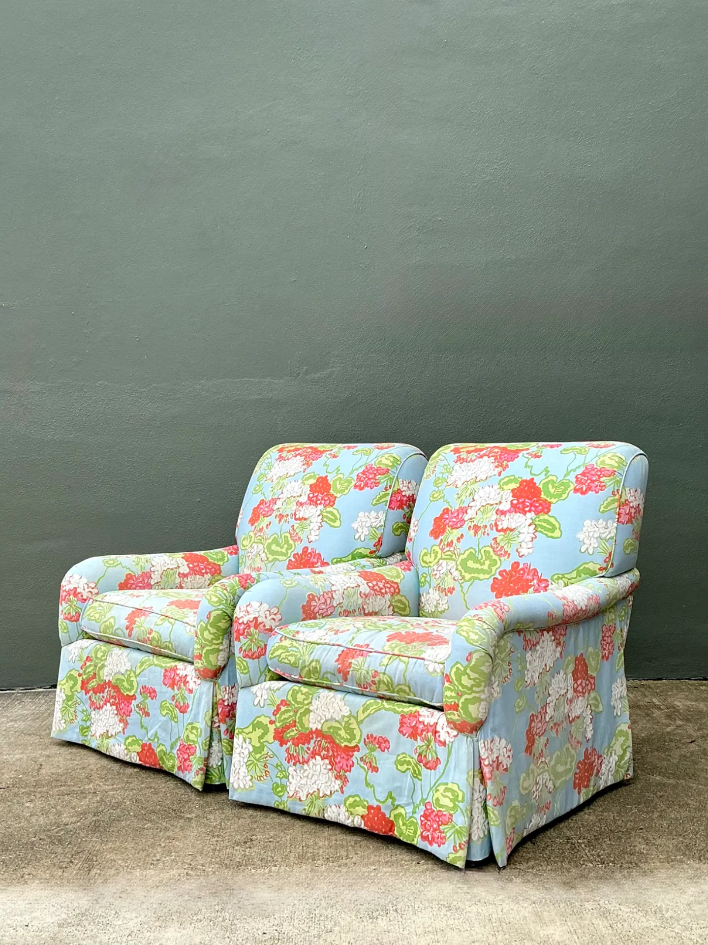 Vintage Floral Upholstered Armchairs - Pair — additional photo 6