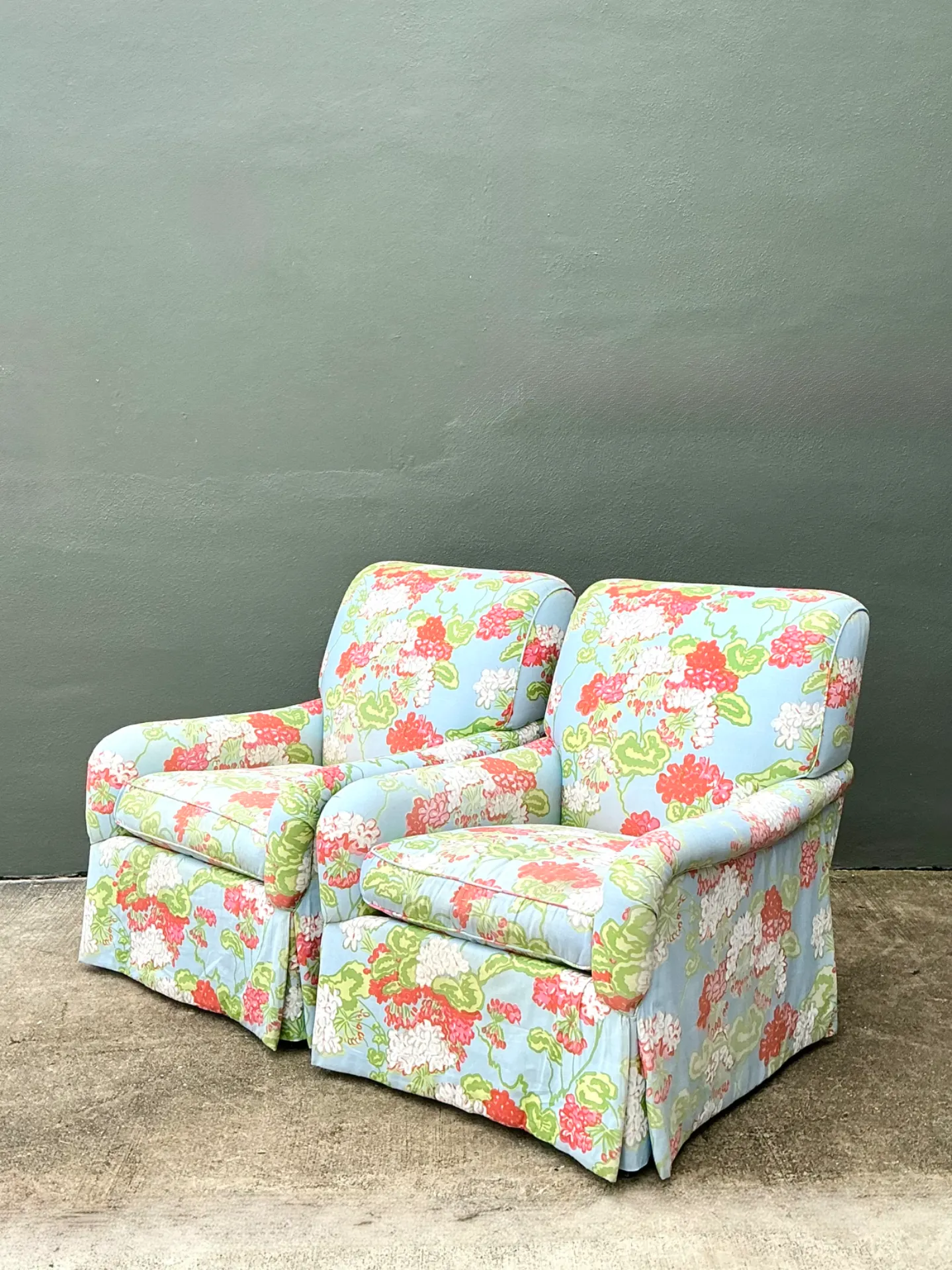 Vintage Floral Upholstered Armchairs - Pair — additional photo 8