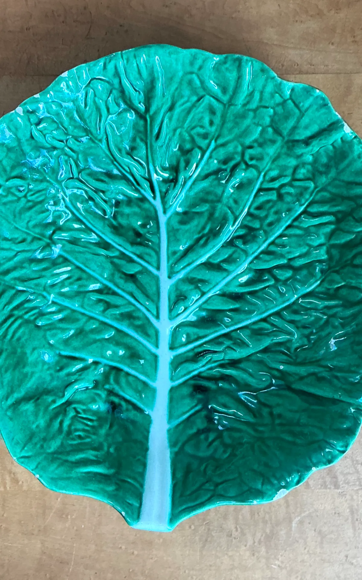 Vintage Portuguese Green Cabbage Leaf Ceramic Bowl — additional photo 5
