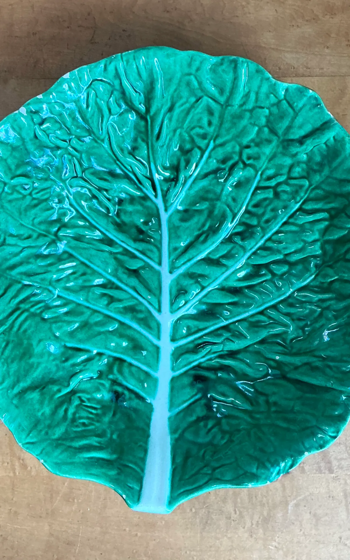 Vintage Portuguese Green Cabbage Leaf Ceramic Bowl — additional photo 7