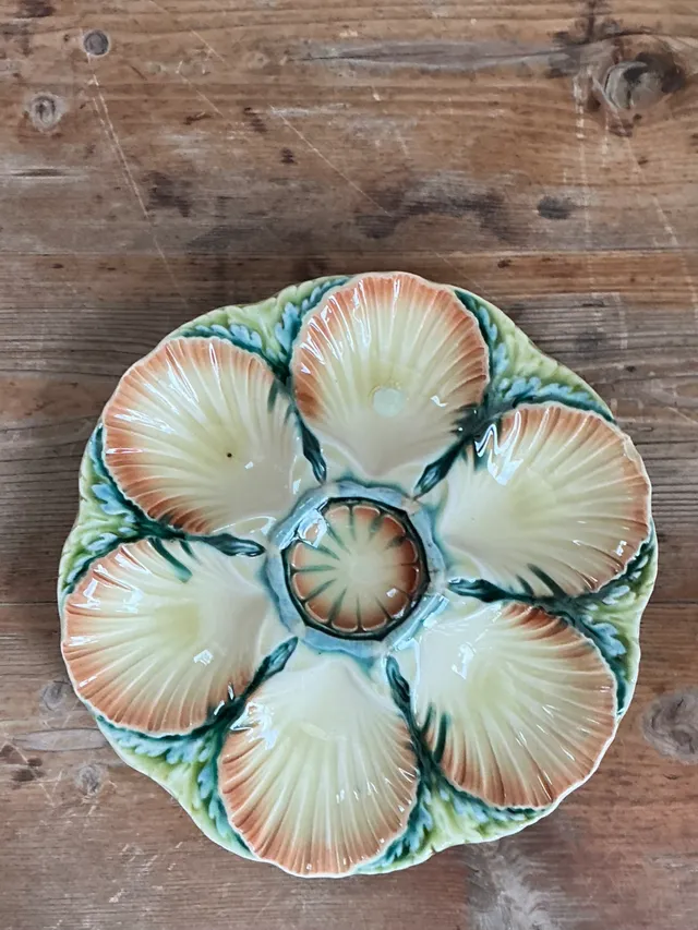 Vintage Sarreguemines Majolica Shell and Leaf Oyster Plate — additional photo 1
