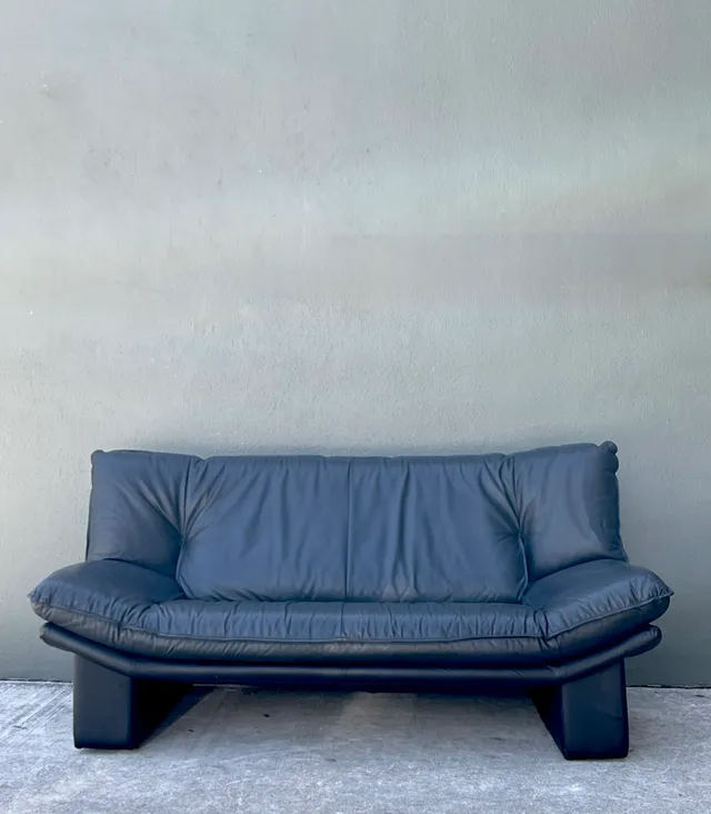 Vintage Nicoletti Salotti Black Leather Sofa — additional photo 4