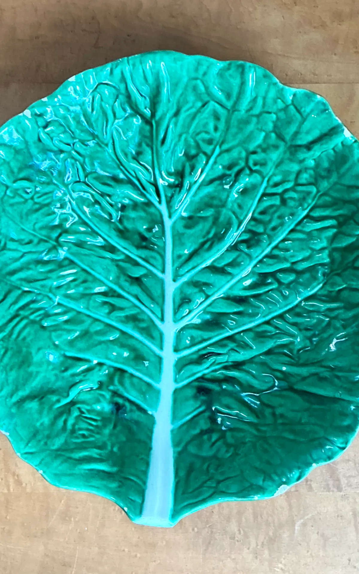 Vintage Portuguese Green Cabbage Leaf Ceramic Bowl — additional photo 3