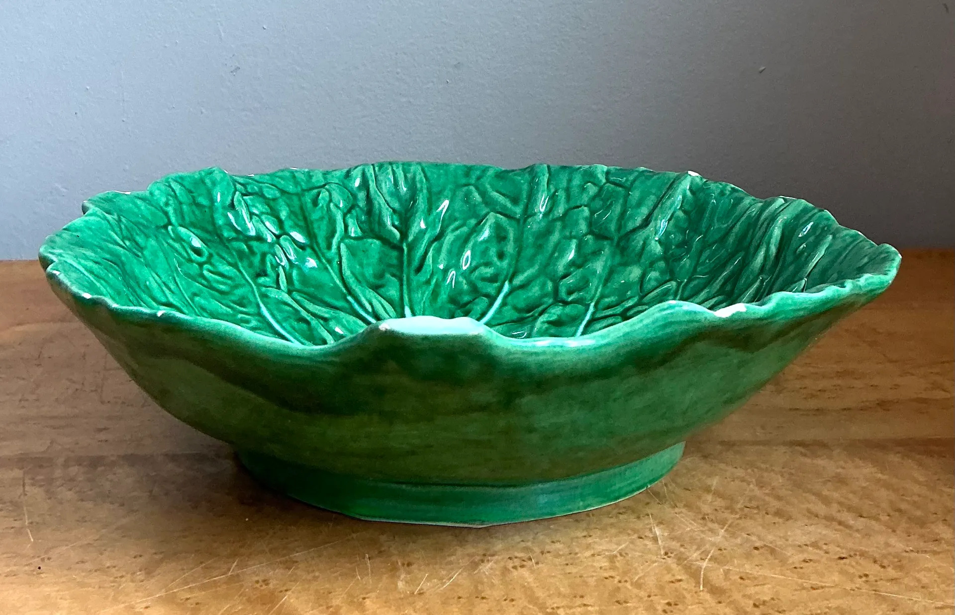 Vintage Portuguese Green Cabbage Leaf Ceramic Bowl — additional photo 1